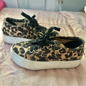 STEVE MADDEN platforms